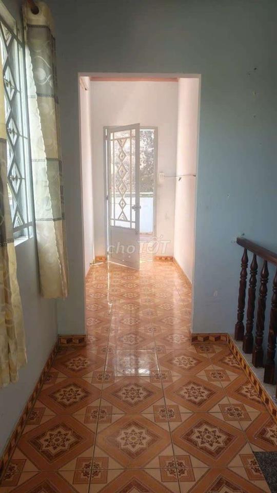 Nhà Thuê Bà Điểm Gần Chợ Đầu Mối