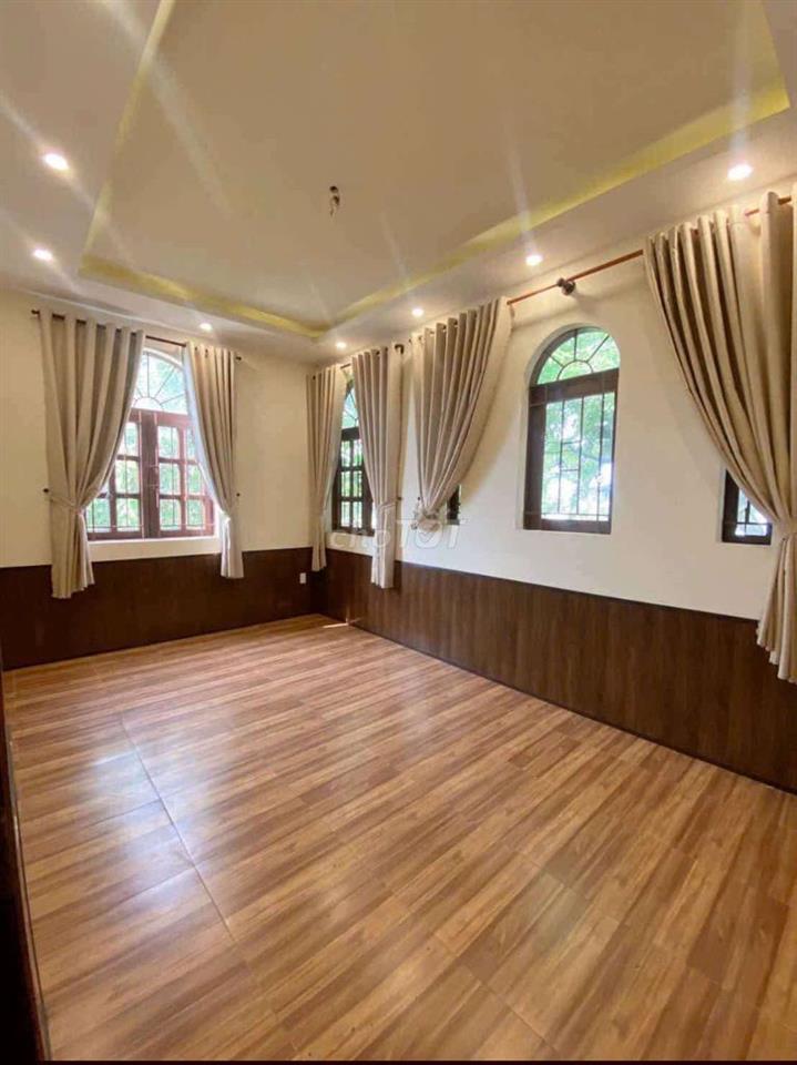 Nhà Biệt Thự Sân Vườn Xuân Thới Sơn Hóc Môn 1000m2