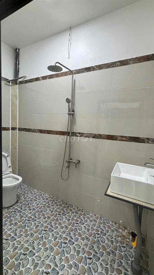 Cho Thuê Nhà Gần Chợ Bà điểm Hôc Môn 2lâu , 3pn,3wc