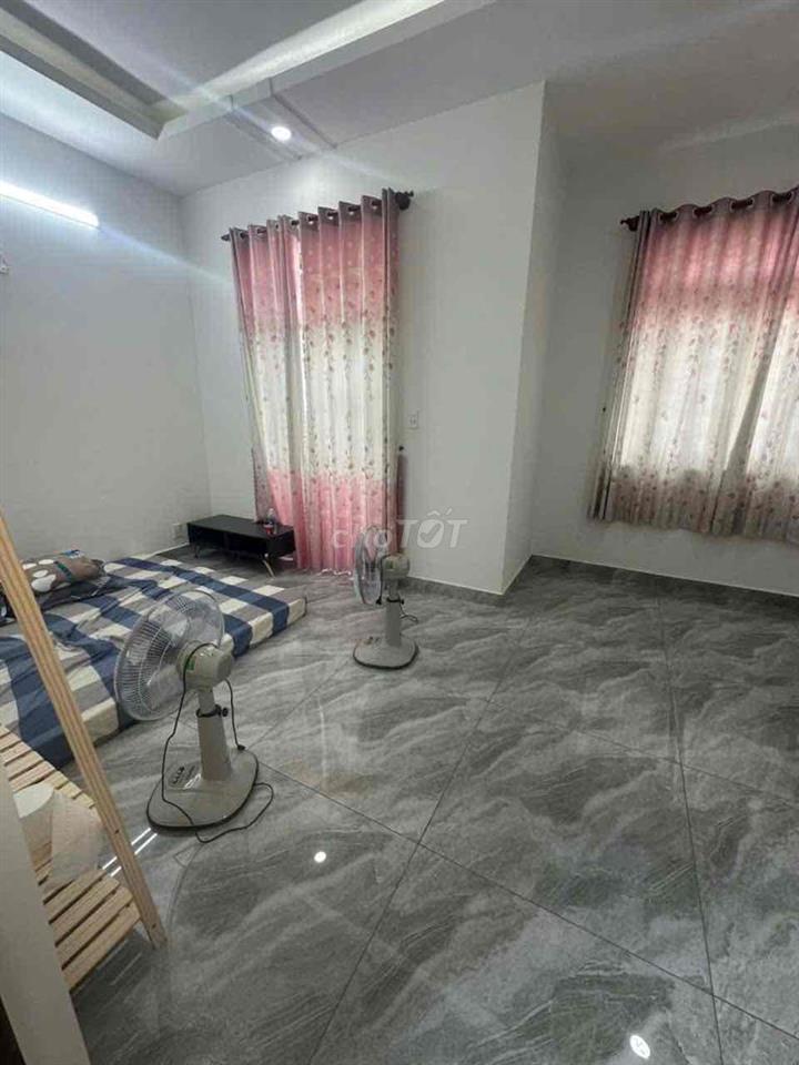 Cho thuê Nhà phố Bà điểm Đường 6m