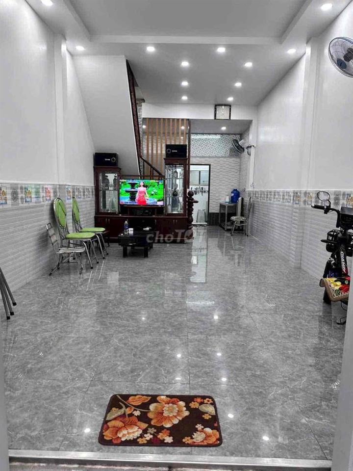 Cho thuê nhà xuân thới đông 7tr/ tháng 3pn , 2wc có nội thất