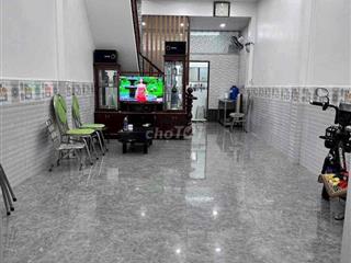 Cho thuê nhà xuân thới đông 7tr/ tháng 3pn , 2wc có nội thất