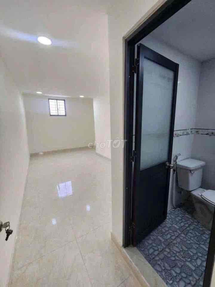 Cho thuê nhà tây lân bà điểm , gần chợ bà điểm 7tr/ tháng