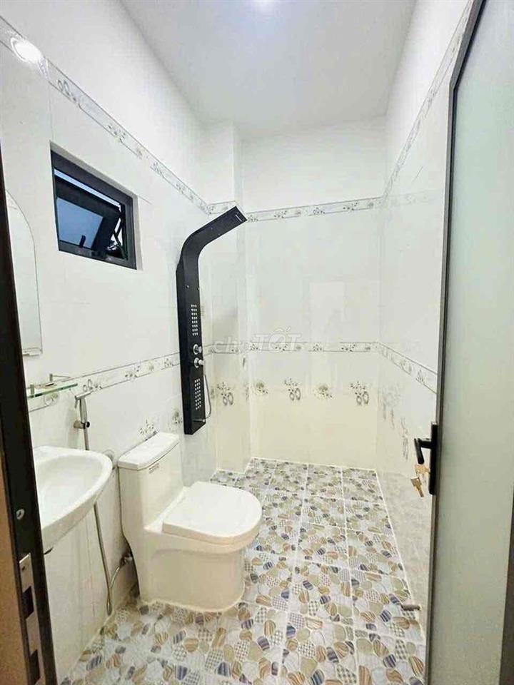 Cho thuê xưởng 17tr Gần chợ bà điểm