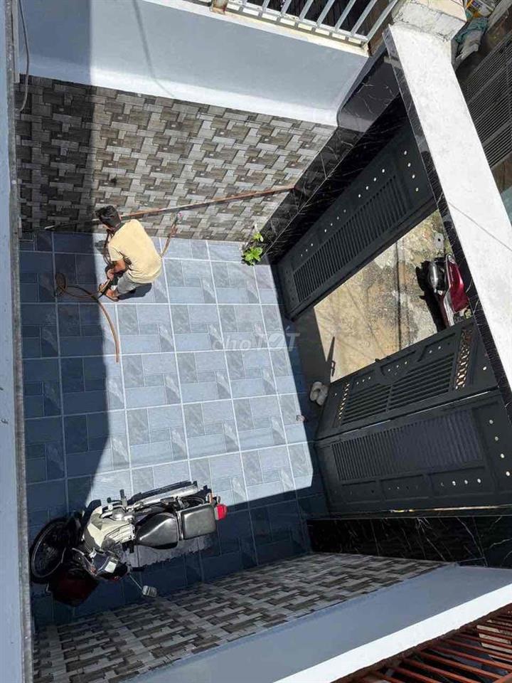 Cho thuê 6tr5 bà điểm , chợ đầu mối hóc môn , 3pn , 2wc