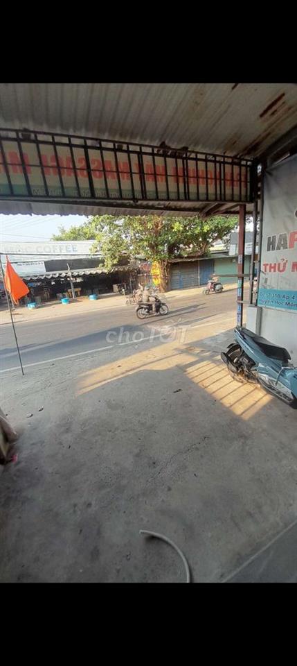 nhà sạch sẽ còn mới ,trệt ,lửng ,3 phòng ngủ ,2wc ,ko gian thoáng đảng