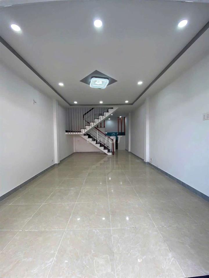 CHO THUÊ 
NHÀ BÀ DT 4m x 14m trệt lầu 2 phòng ngủ,1wc,

