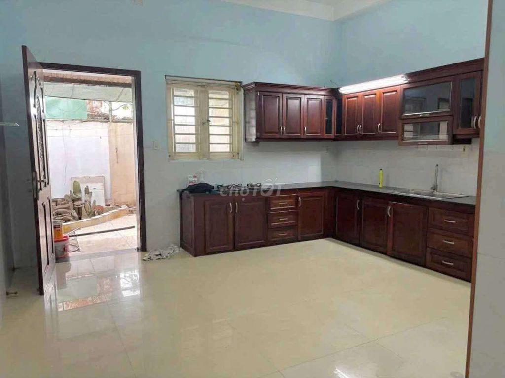 cho thuê nhà 5x25 - 1 lầu -2pn -2wc đường xe hoi tới nhà