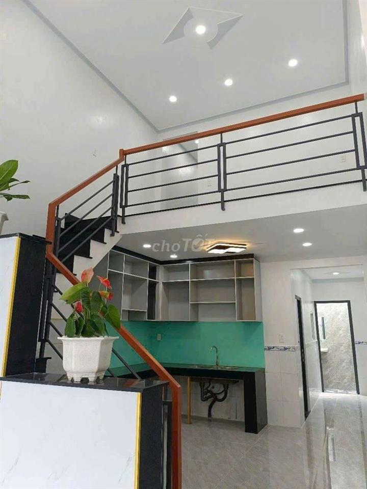 cho thuê nhà bà điểm 5 dt 4x15 -lửng -2pn -2wc , hẻm xe hơi