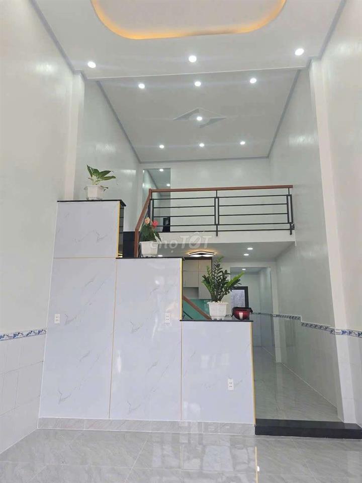 cho thuê nhà bà điểm 5 dt 4x15 -lửng -2pn -2wc , hẻm xe hơi