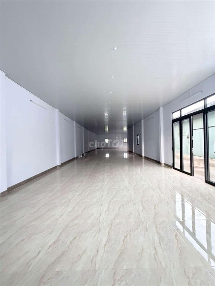 CG
CHO THUÊ XƯỞNG BÀ XƯỞNG TRỐNG SUỐT DT 300M 
PHÙ HỢP LÀM MAY  