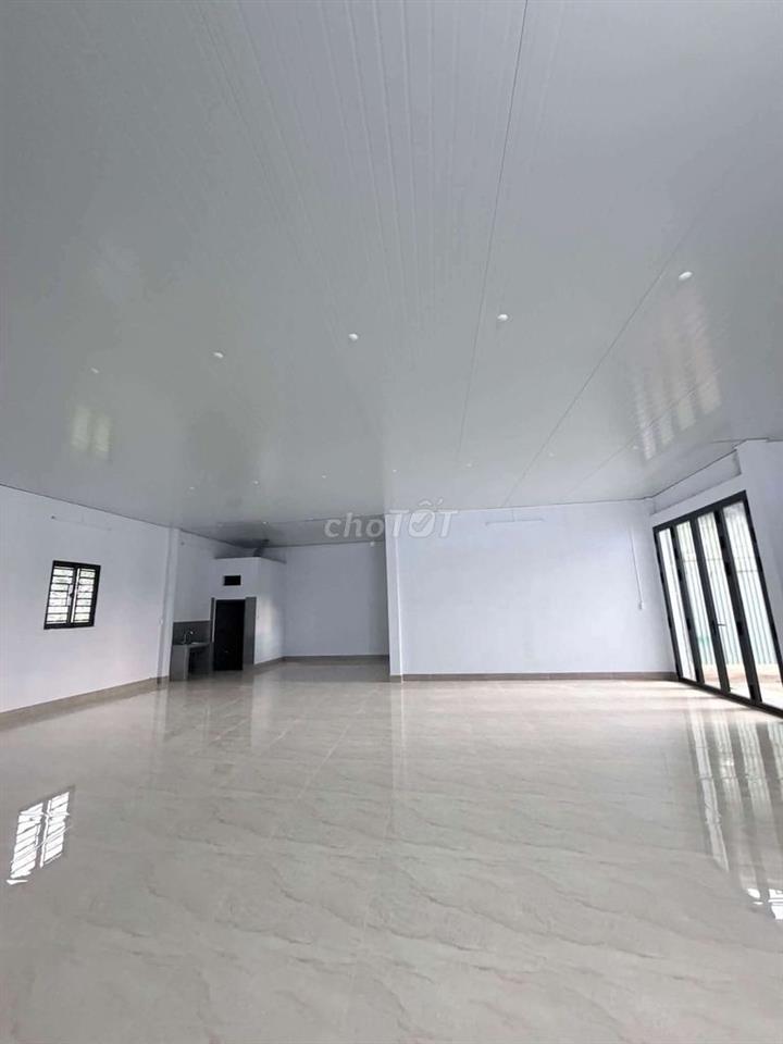 CG
CHO THUÊ XƯỞNG BÀ XƯỞNG TRỐNG SUỐT DT 300M 
PHÙ HỢP LÀM MAY  