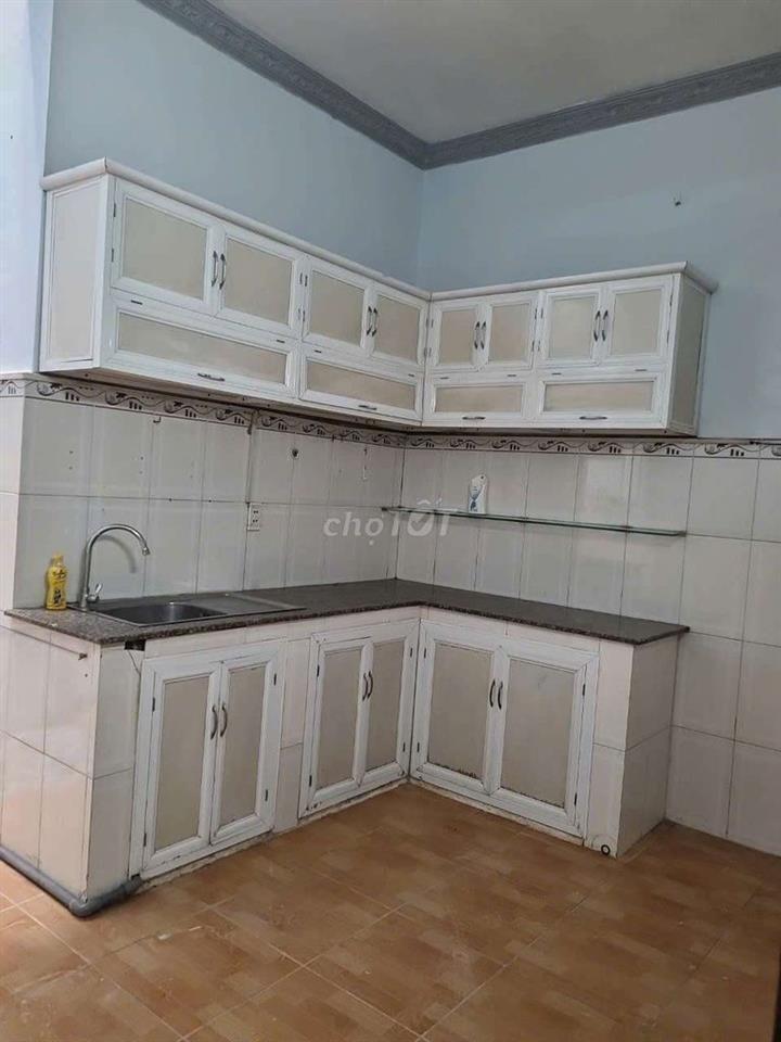 Cho thuê nhà thn 
Dt 4x14 -1 lầu -2pn-2wc 
Đường xe hoi tới nhà 
