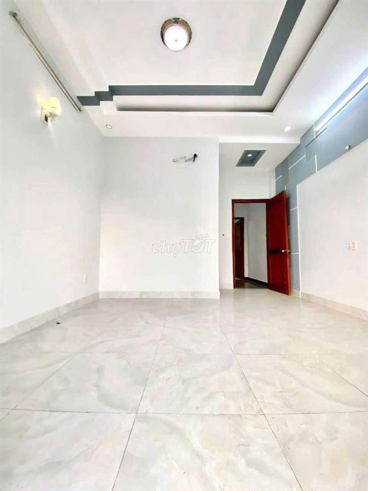 cho thuê nhà xtd dt 4x16-2 lầu -4pn -3wc, đường xe hơi tới nhà