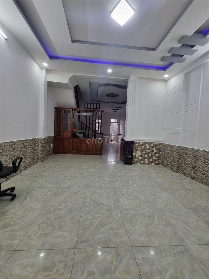 Cho thuê nhà Bà điểm đường 6m dt 5x15 trệt lầu-3pn- 3wc 