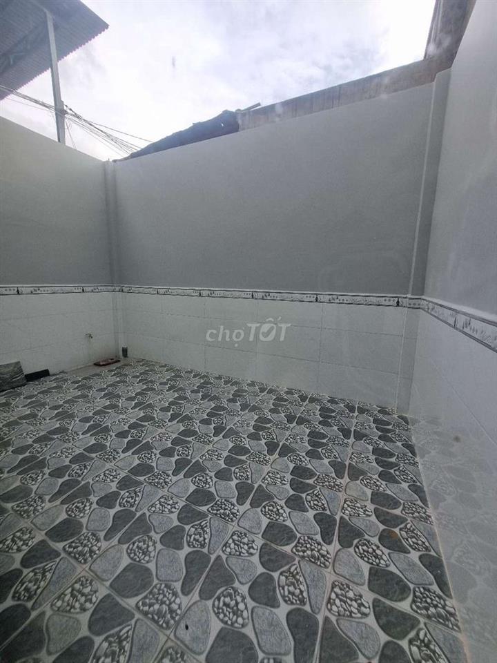 cho thuê nhà mt bà điểm dt 4,5x23-1 lầu -3pn -2wc, đường xe tải thông