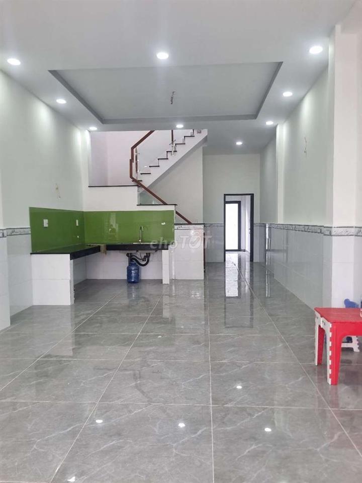 cho thuê nhà mt bà điểm dt 4,5x23-1 lầu -3pn -2wc, đường xe tải thông