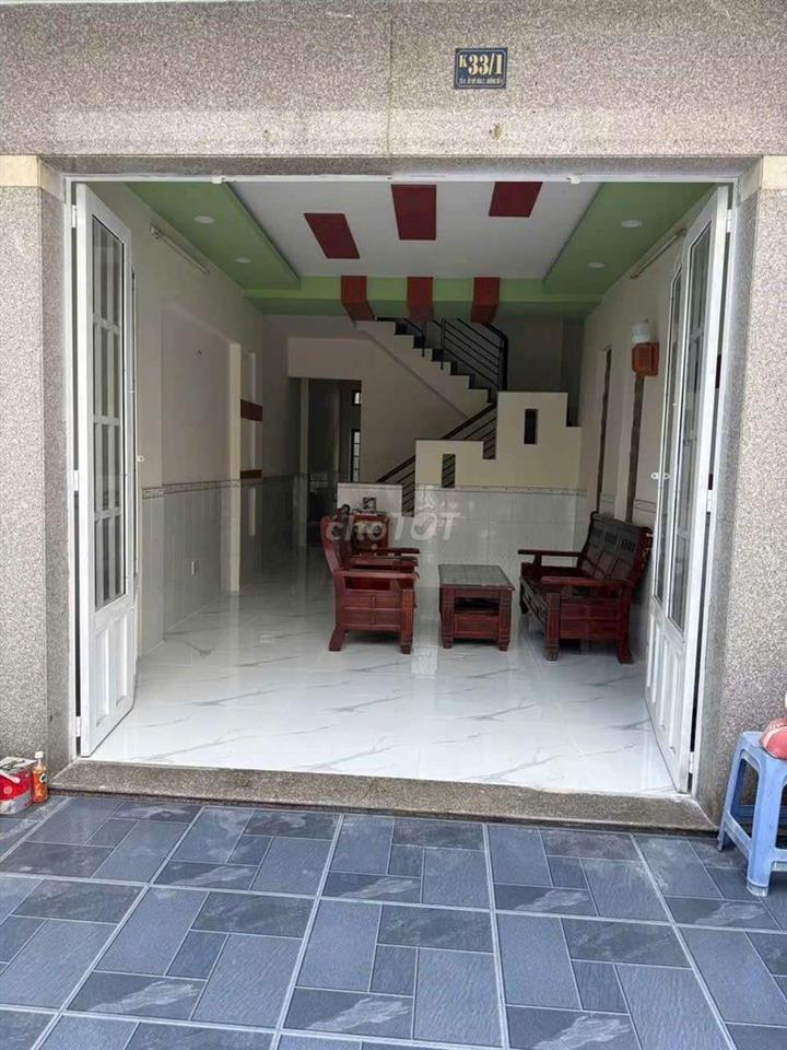 Nhà gần chợ đầu mối HM dt: 4x18m-trệt lầu , 3pn , 2wc 