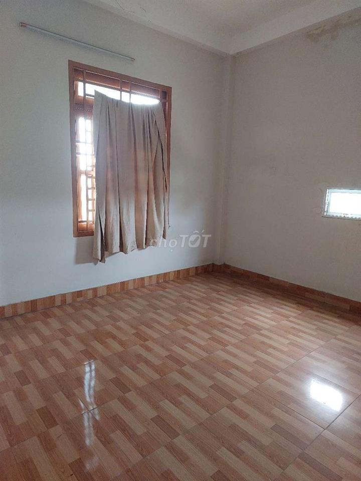 CHO THUÊ NHÀ 5×20- XTS – GẦN NGÃ TƯ HOCMON . GIÁ: 9 TRIỆU TL