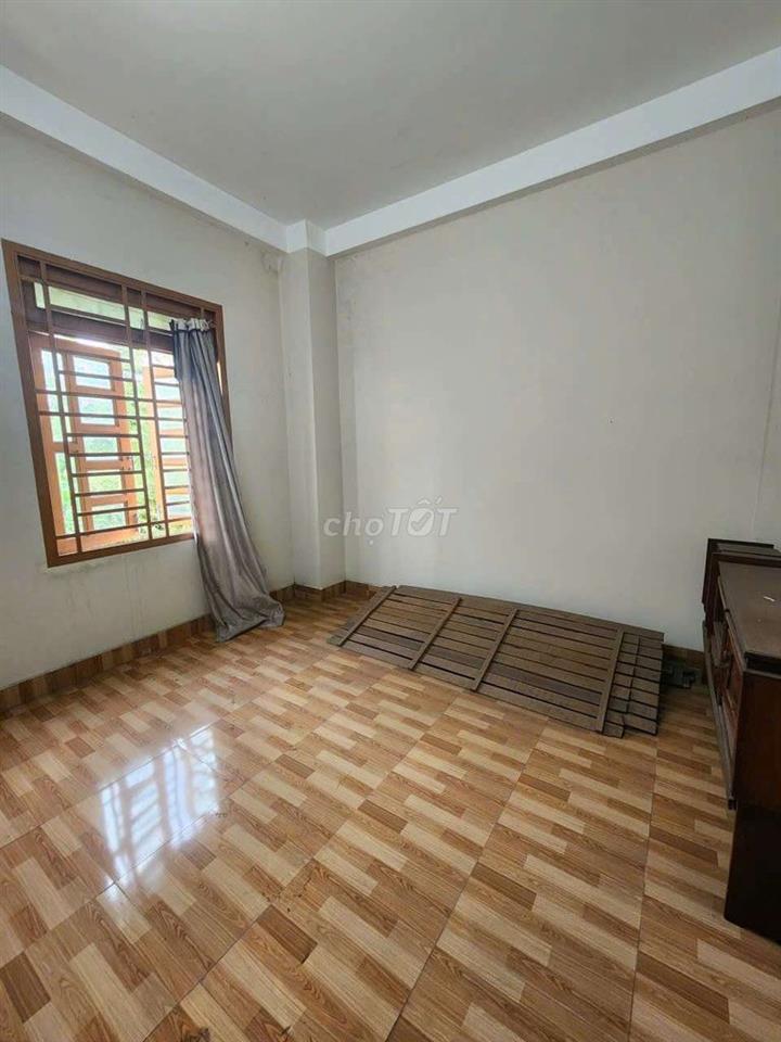 CHO THUÊ NHÀ 5×20- XTS – GẦN NGÃ TƯ HOCMON . GIÁ: 9 TRIỆU TL
