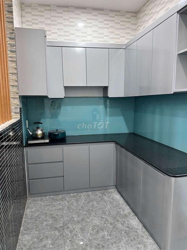 CHO THUÊ KHO XƯỞNG 200M – XUÂN THỚI THƯỞNG- HOCMON - GIÁ: 11 TRIỆU
