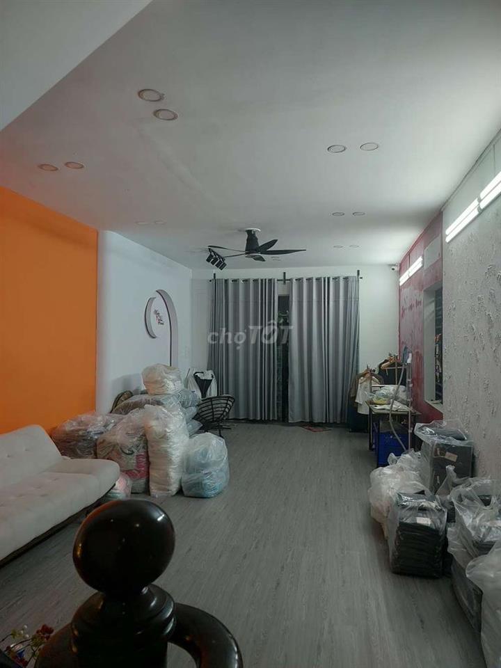 CHO THUÊ NHÀ MẶT TIỀN  4,5×24 - BÀ ĐIỂM - 
GIÁ: 16 TRIỆU TL