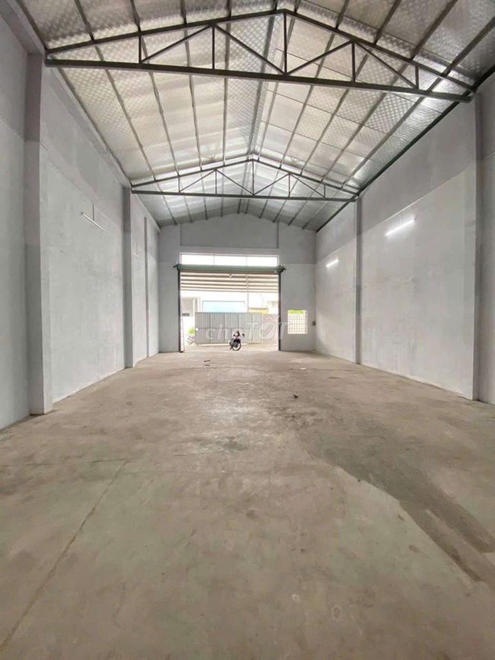 CHO THUÊ KHO XƯỞNG 300M – XUÂN THỚI THƯỞNG- HOCMON - GIÁ: 20 TRIỆU