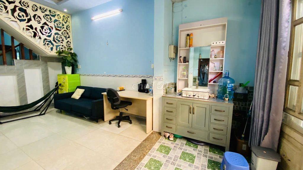 CẦN CHO THUÊ NHÀ RIÊNG, DIỆN TÍCH 40m2 (1 TRỆT+2 LẦU), Ở BÀ ĐIỂM.