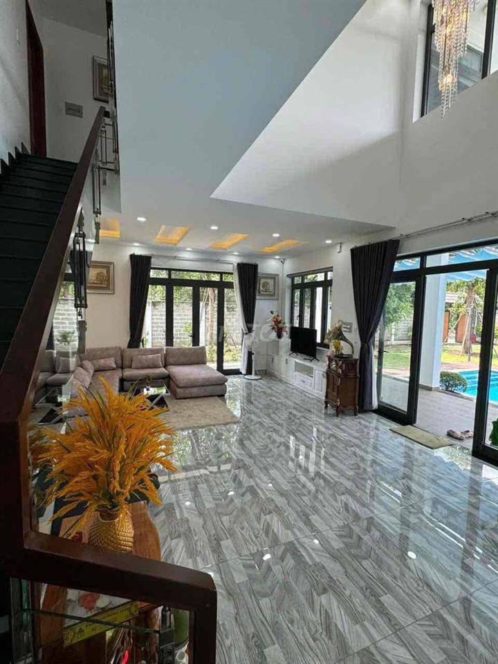 CHO THUÊ BIỆT THỰ ĐƯỜNG BÙI CÔNG TRỪNG, HÓC MÔN CÁCH TRUNG TÂM Q1 45PH