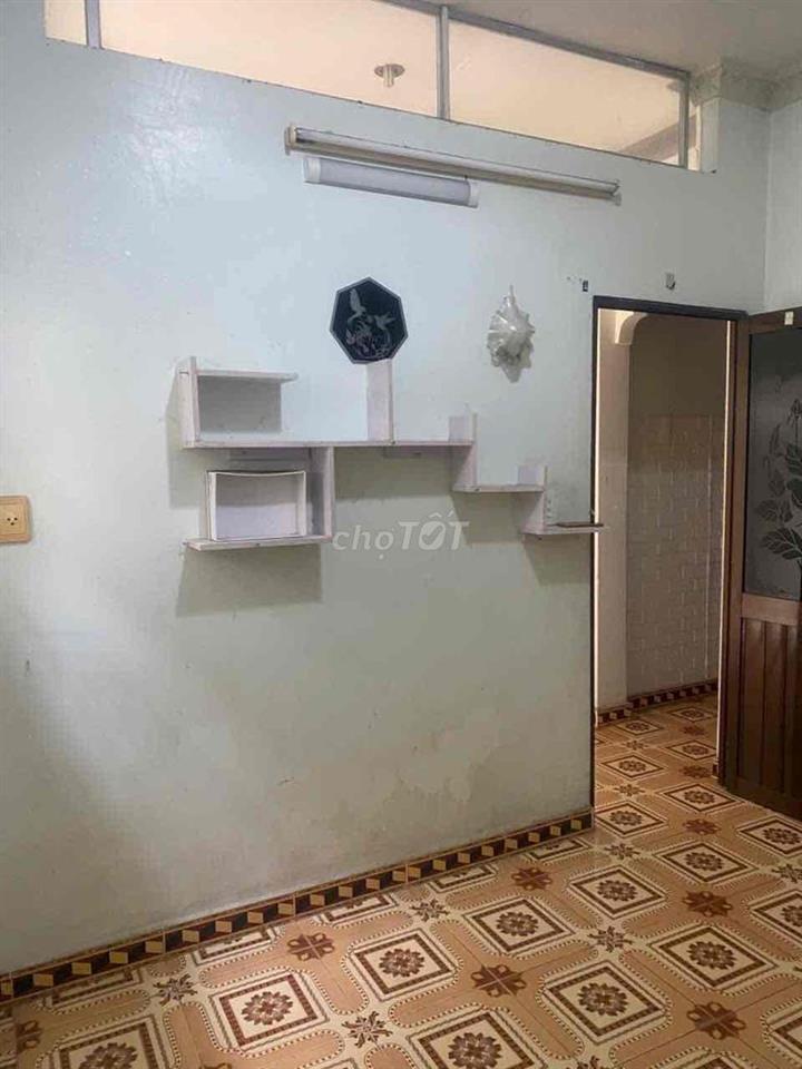 Nhà nguyên căn cho thuê 4*16m2 Ấp Đông 1 cũ