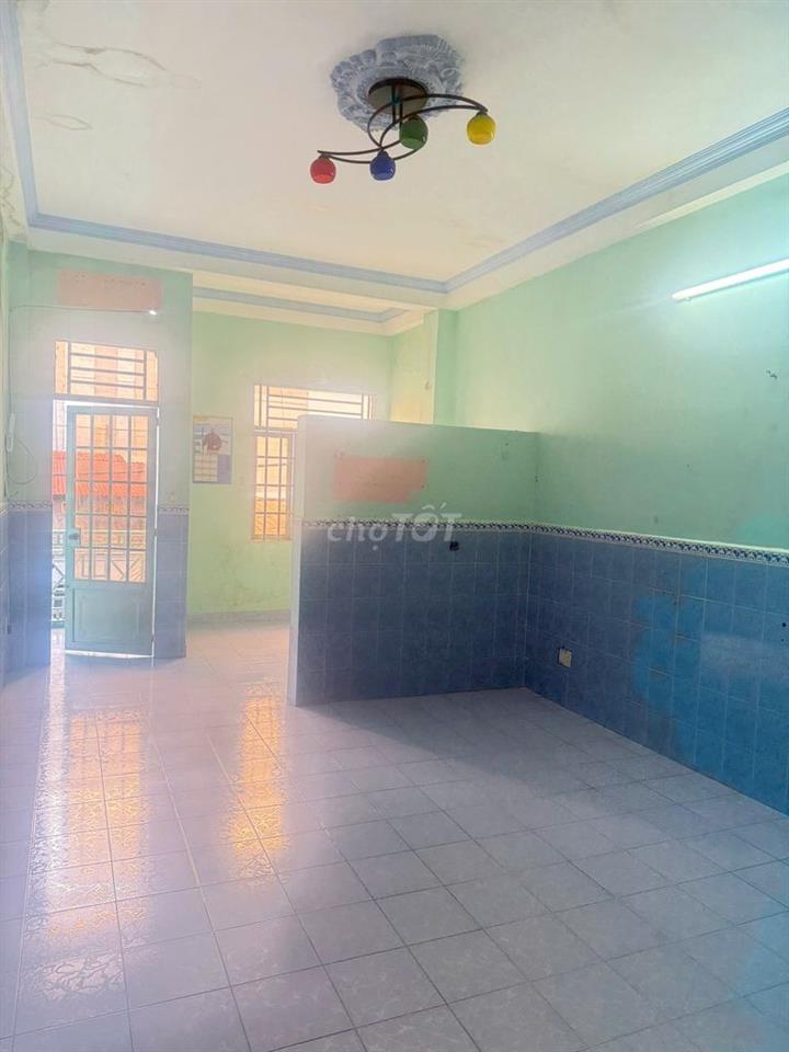 Cho Thuê Nhà 4x19 ( 3 Tầng) Gần Sát Chợ Đầu Mối Hóc Môn