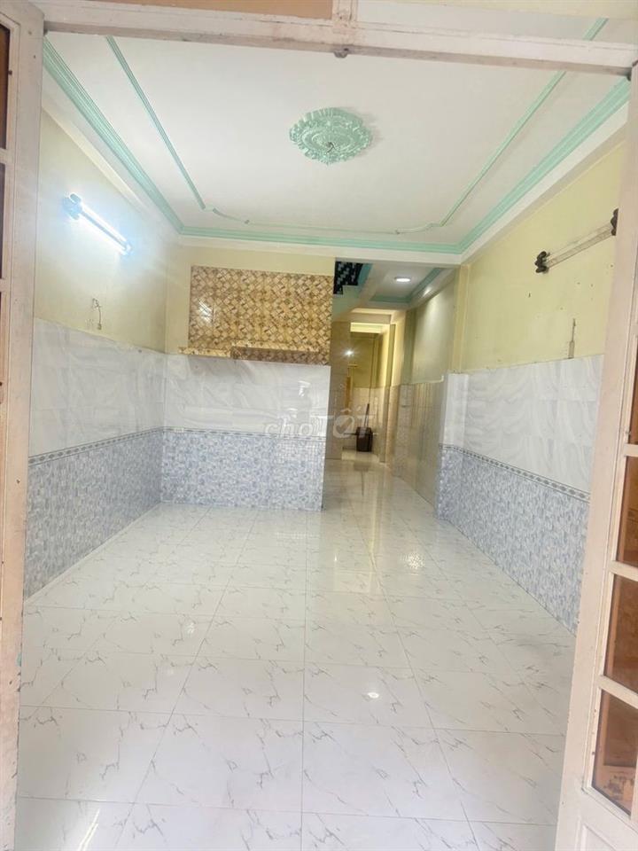 Cho Thuê Nhà 4x19 ( 3 Tầng) Gần Sát Chợ Đầu Mối Hóc Môn