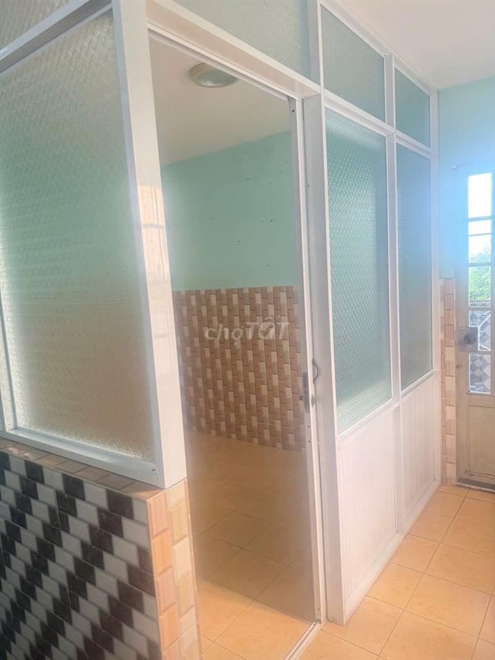Cho Thuê Nhà 4x19 ( 3 Tầng) Gần Sát Chợ Đầu Mối Hóc Môn