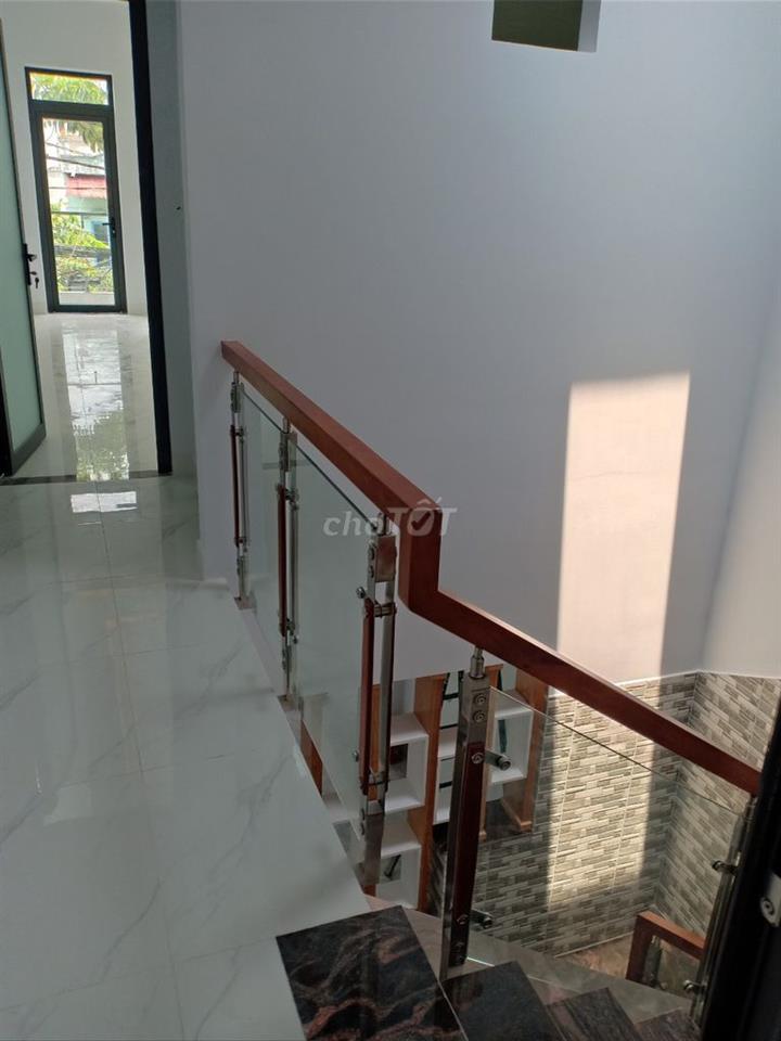 NHÀ MỚI XÂY KHU DÂN CƯ BÀ ĐIỂM  MẶT TIỀN ĐƯỜNG 9 M CHO THUÊ