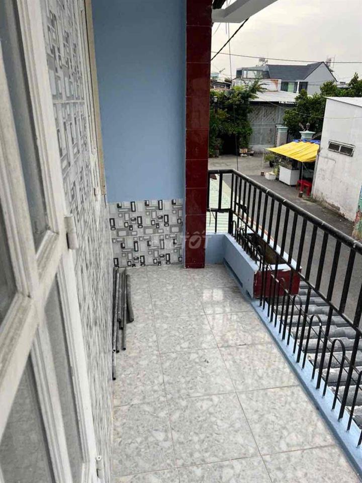 nhà 1 trệt 1 lầu shr ở hoac kinh doanh