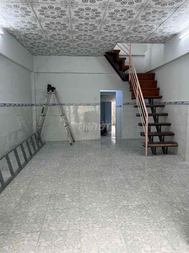 nhà 1 trệt 1 lầu shr ở hoac kinh doanh