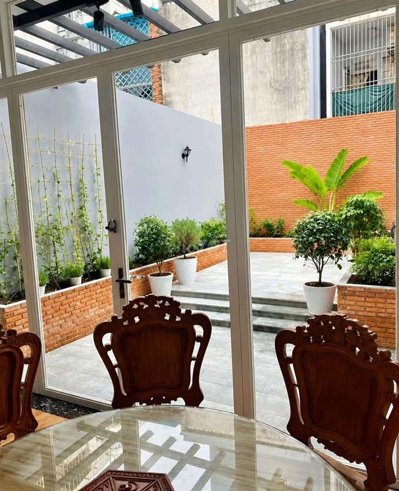 CHO THUÊ NHÀ MẶT TIỀN 12TR/TH SẴN NỘI THẤT – HUỲNH THỊ HAI, Q12