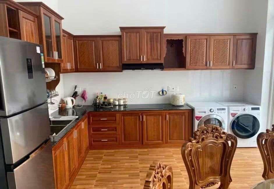 CHO THUÊ NHÀ MẶT TIỀN 12TR/TH SẴN NỘI THẤT – HUỲNH THỊ HAI, Q12