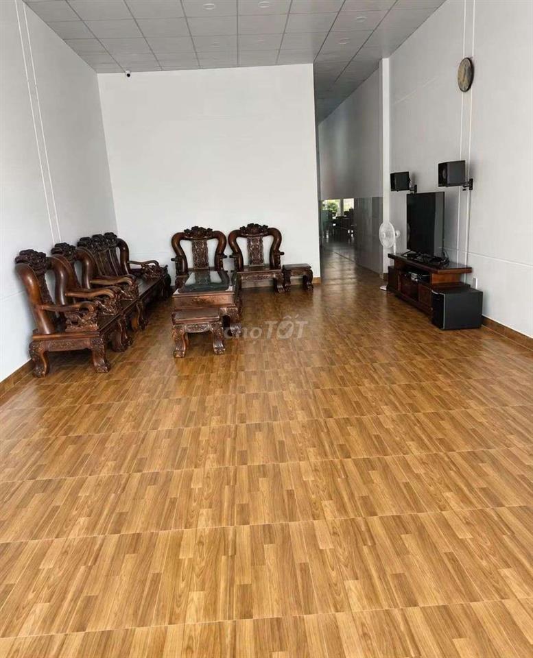 CHO THUÊ NHÀ MẶT TIỀN 12TR/TH SẴN NỘI THẤT – HUỲNH THỊ HAI, Q12