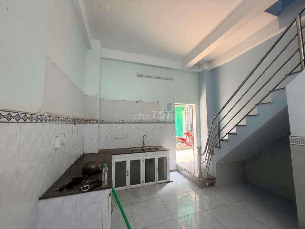 CHO THUÊ NHÀ NGUYỄN VĂN QUÁ, Q12 gần nhà thờ Đông Quang
