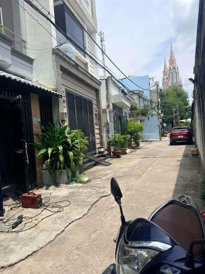CHO THUÊ NHÀ NGUYỄN VĂN QUÁ, Q12 gần nhà thờ Đông Quang