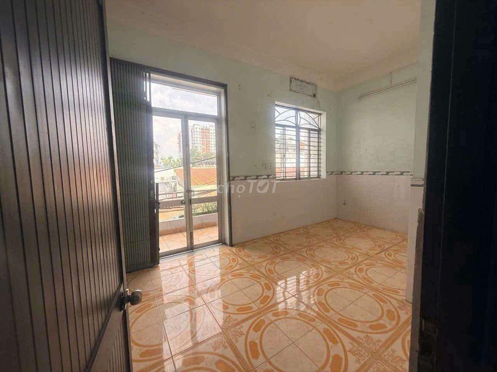 CHO THUÊ NHÀ NGUYỄN VĂN QUÁ, Q12 gần nhà thờ Đông Quang