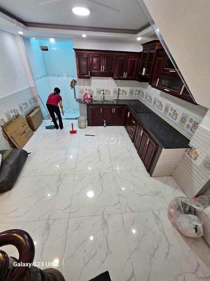 CHO THUÊ NHÀ MẶT TIỀN PHẠM THỊ GIÂY,  THỚI TAM THÔN, HÓC MÔN – 15TR/TH