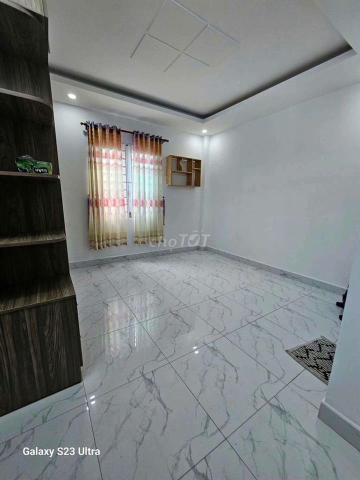 CHO THUÊ NHÀ MẶT TIỀN PHẠM THỊ GIÂY,  THỚI TAM THÔN, HÓC MÔN – 15TR/TH