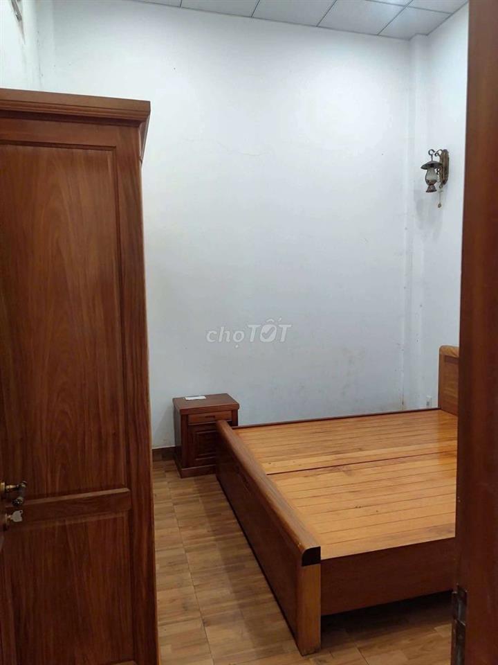 NHÀ MẶT TIỀN 5M x 33M HUỲNH THỊ HAI,P.TCH Q12