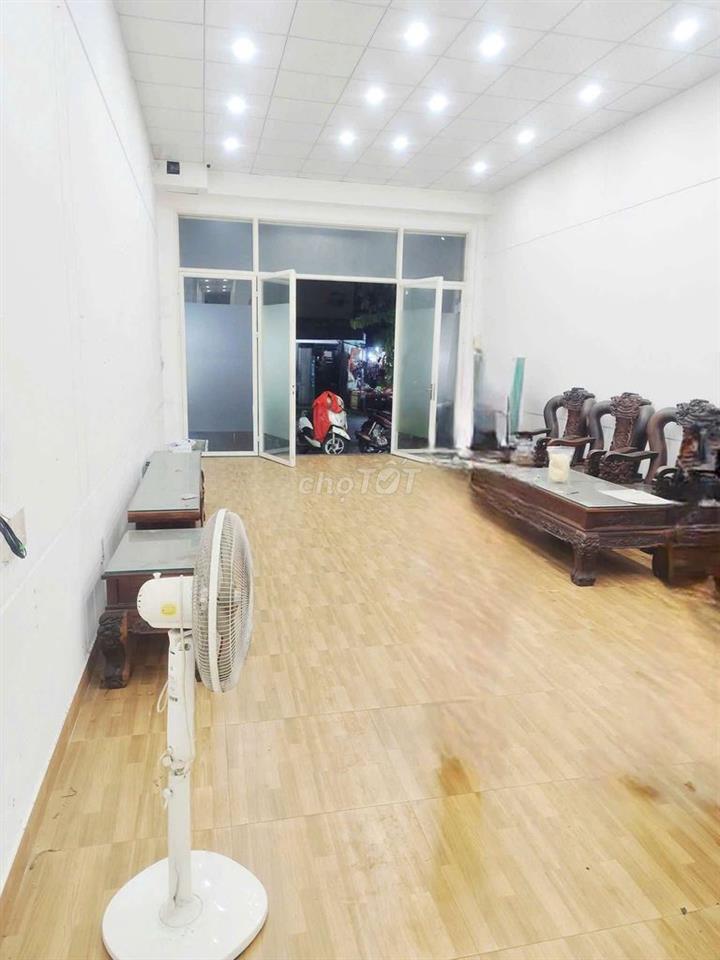 NHÀ MẶT TIỀN 5M x 33M HUỲNH THỊ HAI,P.TCH Q12