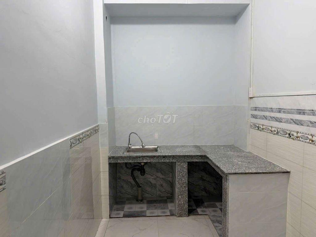 cho thuê nhà gần chợ Đông Thạnh 6x20