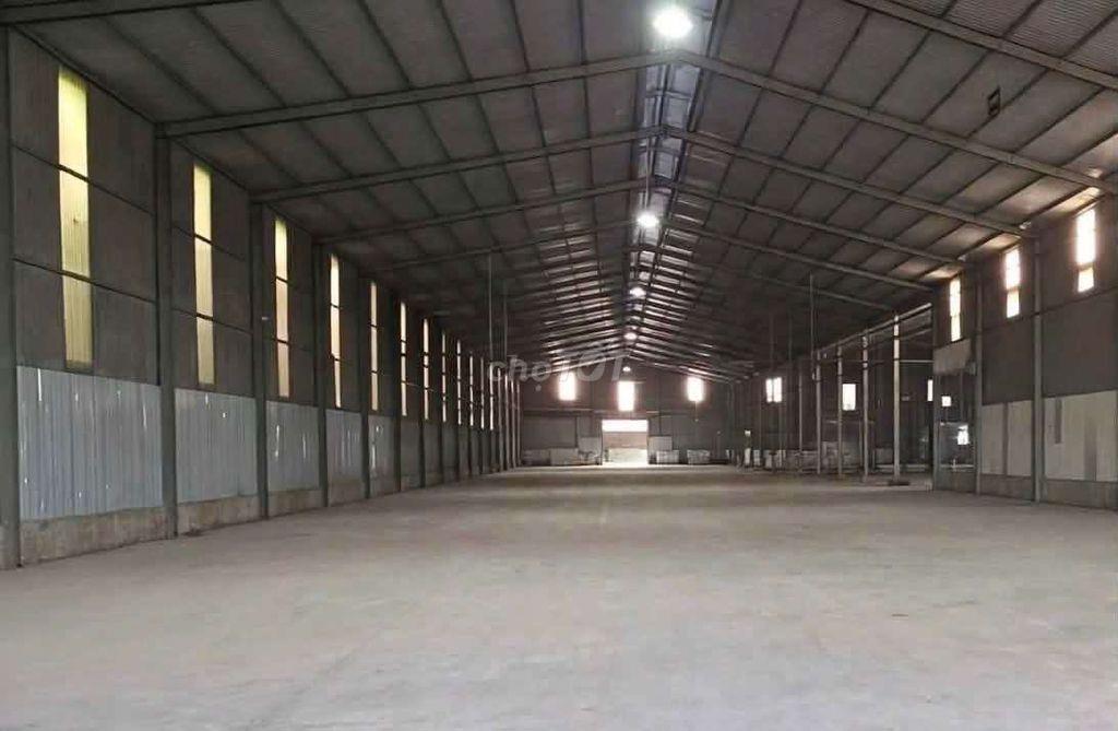 cho thuê xưởng 3800m, xe cont Hoc Mon