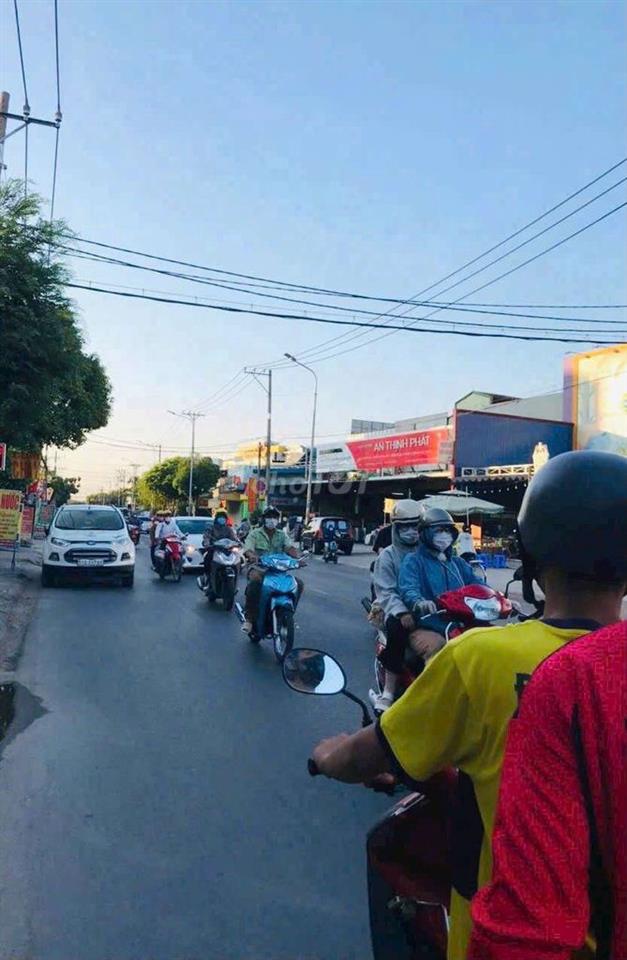 cho thuê  mặt bằng kinh doanh góc 2 mt