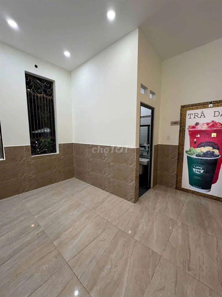 cho thuê nhà mặt tiền hiêp thành 13